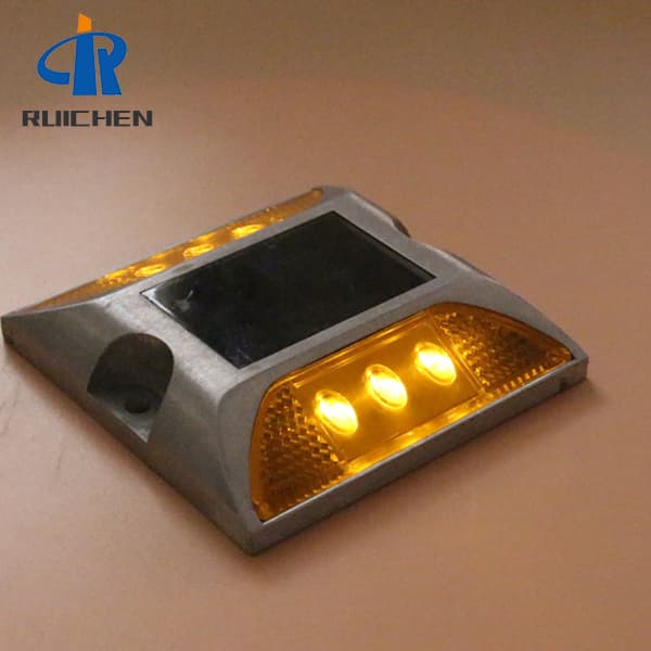 <h3>RoHS led road studs for port-RUICHEN Road Stud Suppiler</h3>
